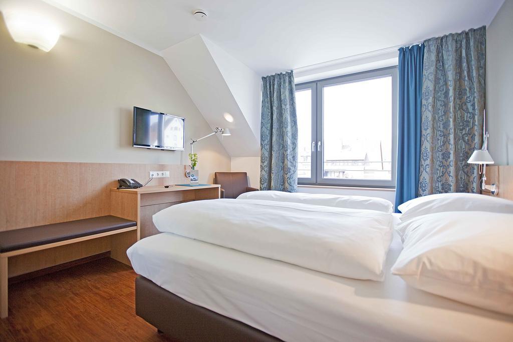 Sebcity Hotel Ellwangen Cameră foto