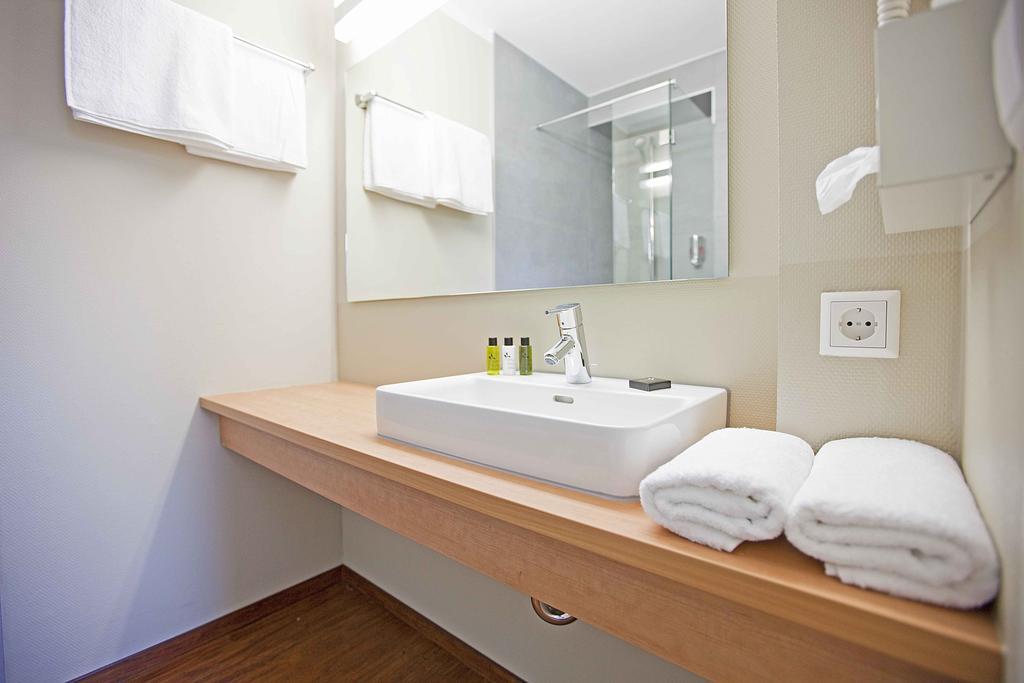 Sebcity Hotel Ellwangen Cameră foto